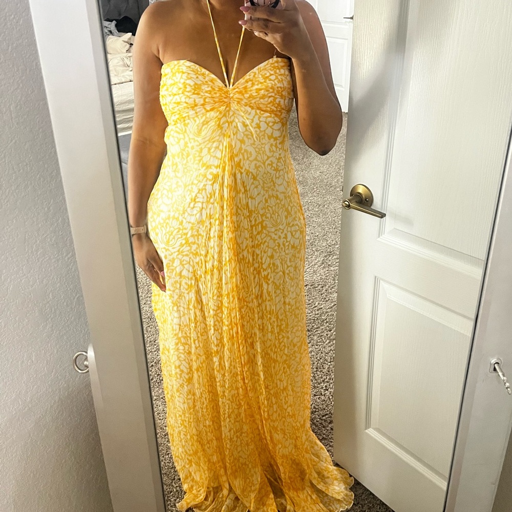 Laundry By Shelli Segal Yellow and White Strapless Maxi Dress